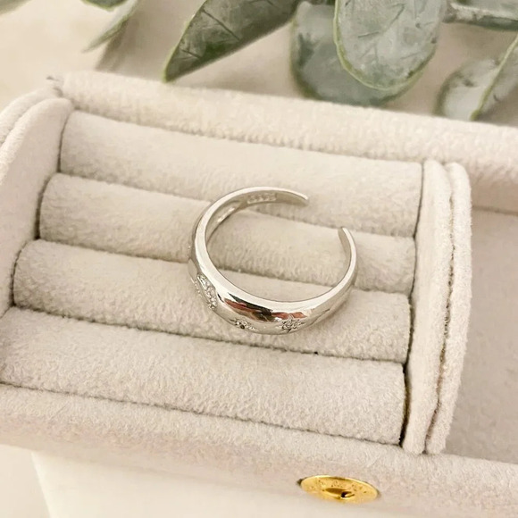 925 Sterling Silver Moon & Star Ring Silver Ring Band Celestial Ring Moon Ring - Picture 6 of 7